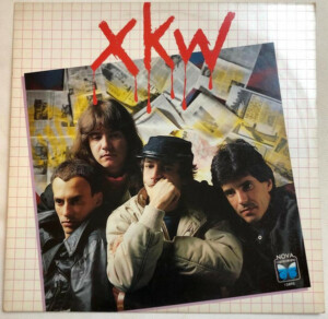 XKW º