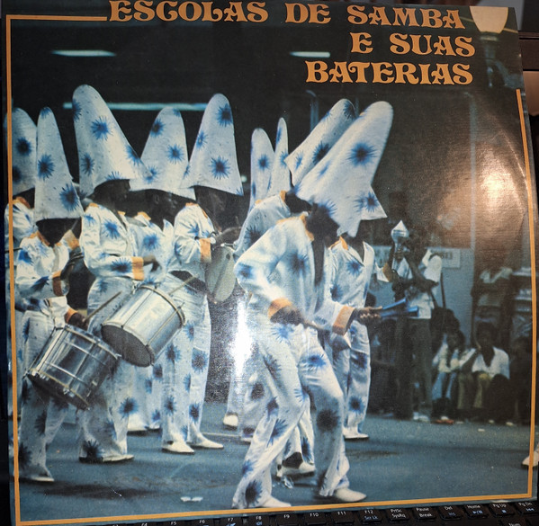 Escolas De Samba E Suas Baterias º
